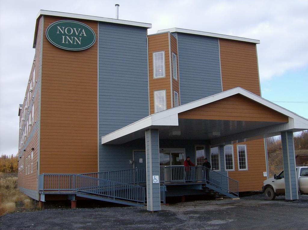 Nova Inn Inuvik Extérieur photo